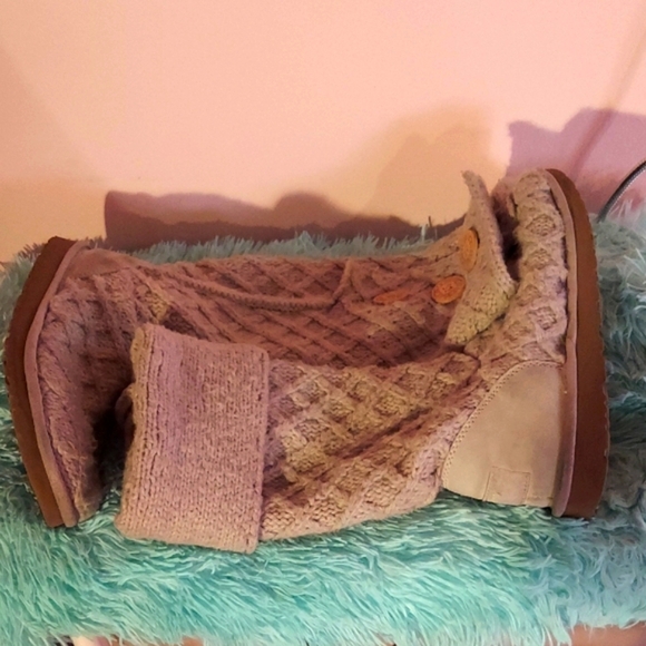 UGG Shoes - UGG Knit Slippers with Button Detail - Cream and Tan